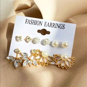 Acrylic pearls earrings